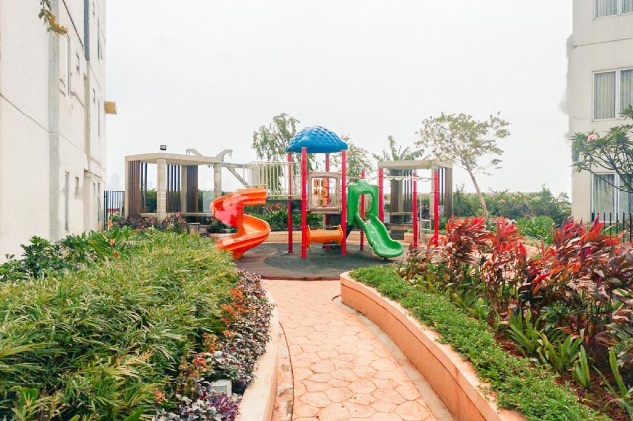 Redliving Bassura - Premium * Jakarta